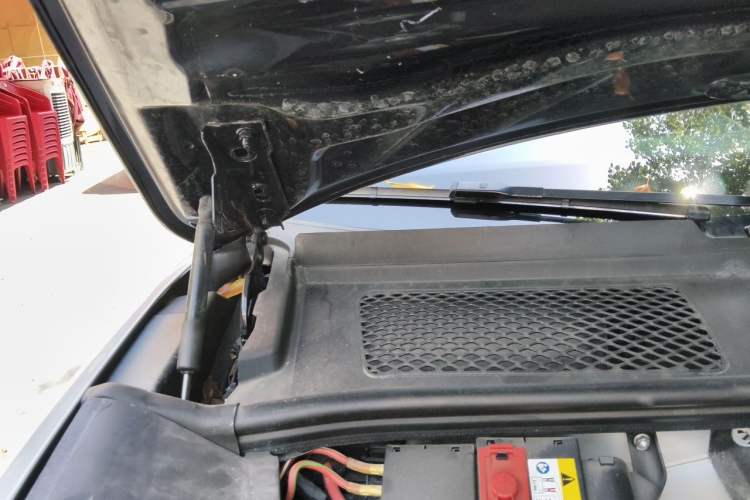Used Porsche Cayenne E-Hybrid 2021 Cayenne E-Hybrid 2.0T Engine Bay Right