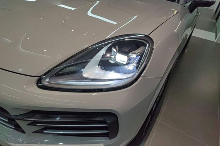 Used Porsche Cayenne E-Hybrid 2021 Cayenne E-Hybrid 2.0T Left Front Headlight