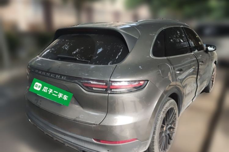 Used Porsche Cayenne E-Hybrid 2021 Cayenne E-Hybrid 2.0T Rear Right 45 Deg
