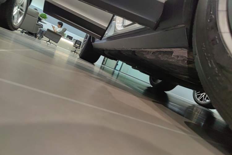 Used Porsche Cayenne E-Hybrid 2021 Cayenne E-Hybrid 2.0T Right Side Sill