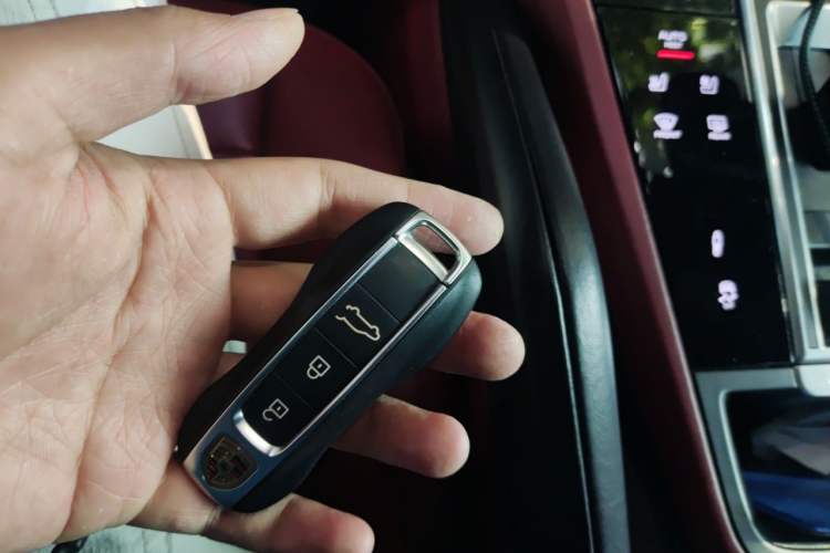 Used Porsche Cayenne E-Hybrid 2021 Cayenne E-Hybrid 2.0T Vehicle Key