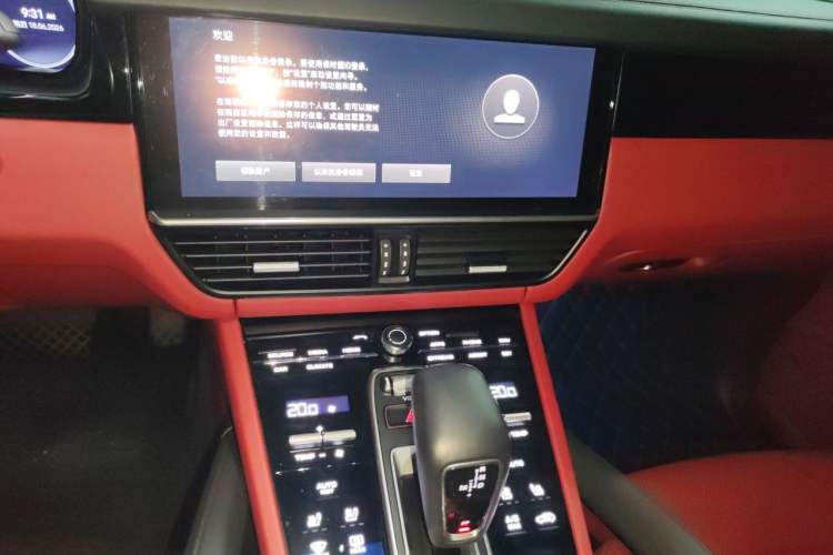 Used Porsche Cayenne E-Hybrid 2021 Cayenne E-Hybrid 2.0T Audio And AC Panel