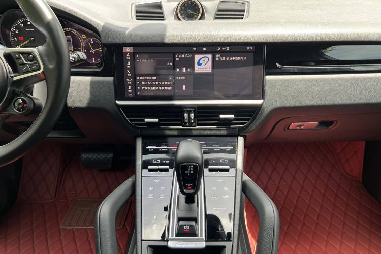 Used Porsche Cayenne E-Hybrid 2021 Cayenne E-Hybrid 2.0T Audio And AC Panel
