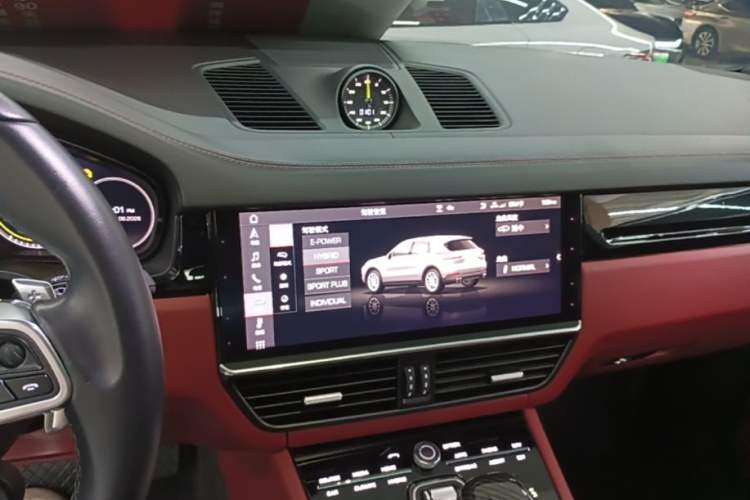 Used Porsche Cayenne E-Hybrid 2021 Cayenne E-Hybrid 2.0T Audio And AC Panel