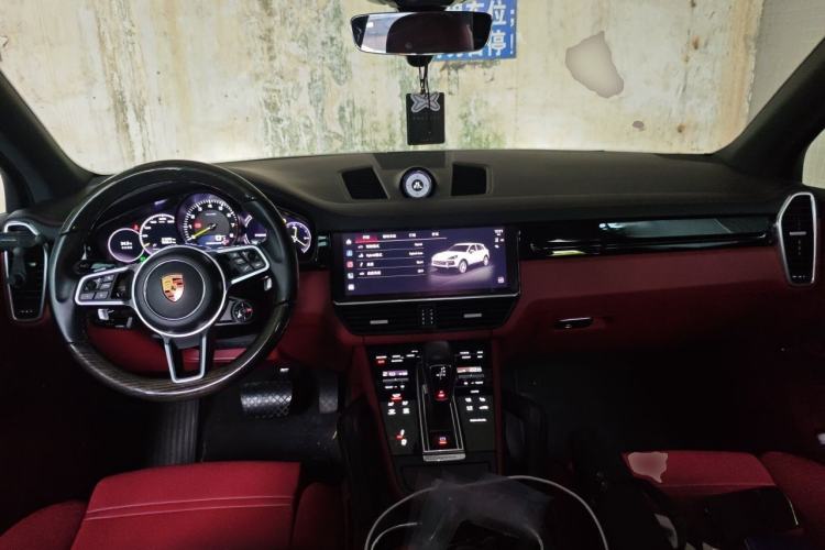 Used Porsche Cayenne E-Hybrid 2021 Cayenne E-Hybrid 2.0T Center Console