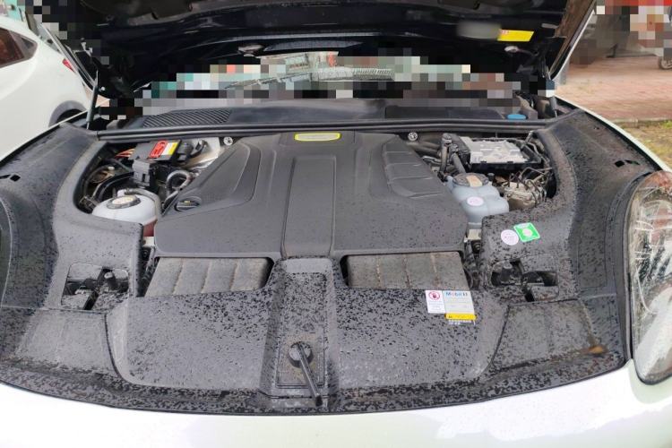 Used Porsche Cayenne E-Hybrid 2021 Cayenne E-Hybrid 2.0T Engine Bay