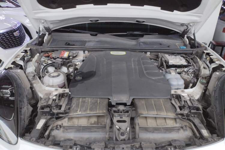 Used Porsche Cayenne E-Hybrid 2021 Cayenne E-Hybrid 2.0T Engine Bay