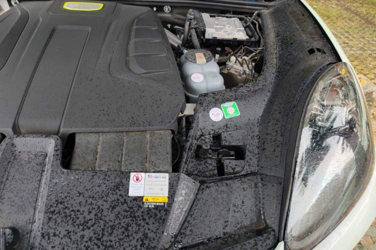 Used Porsche Cayenne E-Hybrid 2021 Cayenne E-Hybrid 2.0T Engine Bay Left