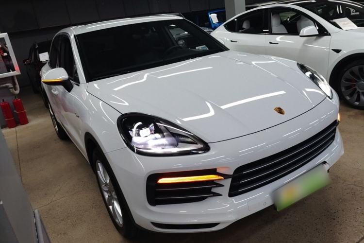 Used Porsche Cayenne E-Hybrid 2021 Cayenne E-Hybrid 2.0T Exterior 1