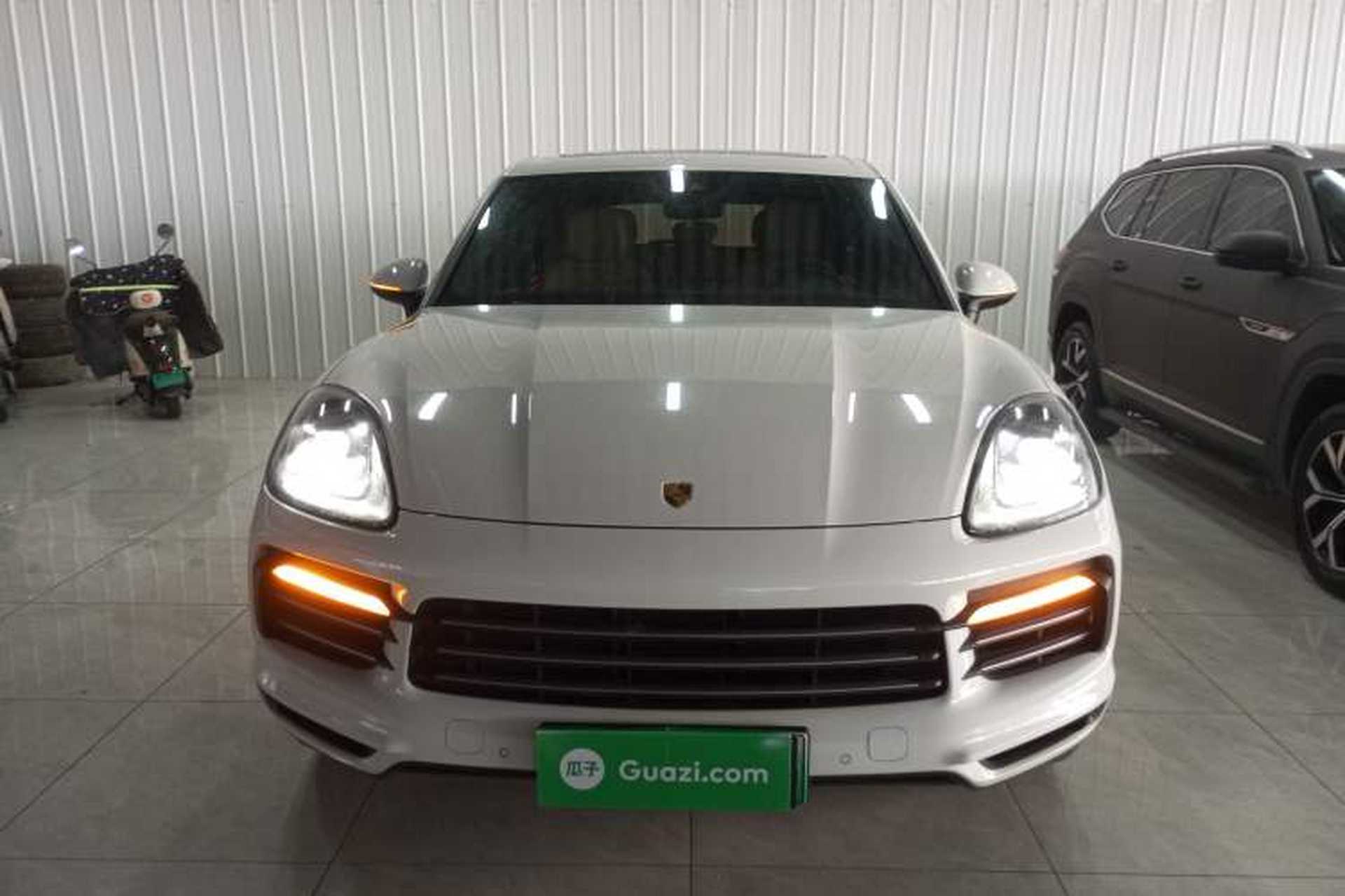 Used Porsche Cayenne E-Hybrid 2021 Cayenne E-Hybrid 2.0T Exterior 1