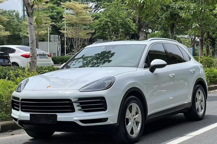Used Porsche Cayenne E-Hybrid 2021 Cayenne E-Hybrid 2.0T Exterior 2