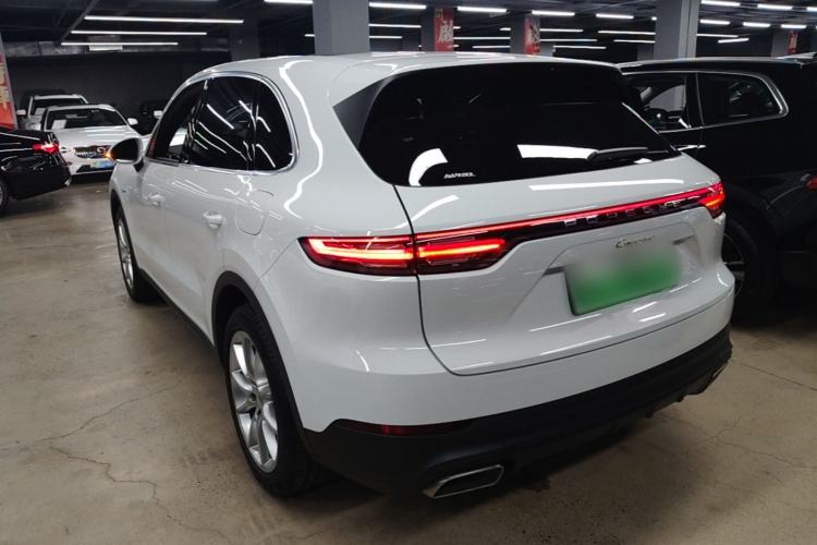 Used Porsche Cayenne E-Hybrid 2021 Cayenne E-Hybrid 2.0T Exterior 2