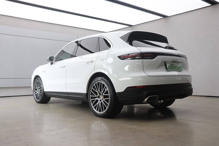 Used Porsche Cayenne E-Hybrid 2021 Cayenne E-Hybrid 2.0T Exterior 2