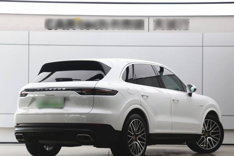 Used Porsche Cayenne E-Hybrid 2021 Cayenne E-Hybrid 2.0T Exterior 3