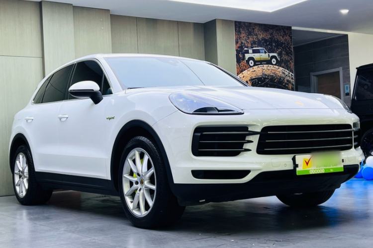 Used Porsche Cayenne E-Hybrid 2021 Cayenne E-Hybrid 2.0T Exterior 6