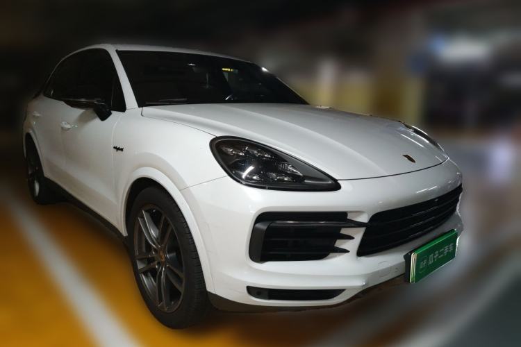 Used Porsche Cayenne E-Hybrid 2021 Cayenne E-Hybrid 2.0T Front Right 45 Deg