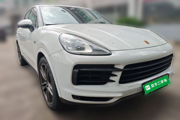 Used Porsche Cayenne E-Hybrid 2021 Cayenne E-Hybrid 2.0T Front Right 45 Deg