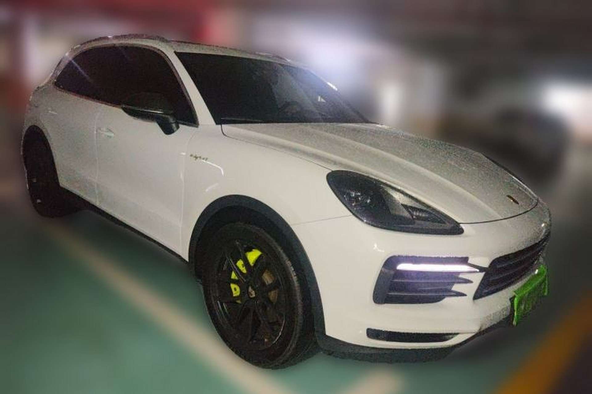 Used Porsche Cayenne E-Hybrid 2021 Cayenne E-Hybrid 2.0T Front Right 45 Deg