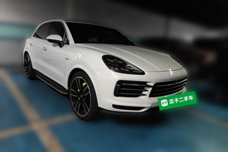 Used Porsche Cayenne E-Hybrid 2021 Cayenne E-Hybrid 2.0T Front Right 45 Deg