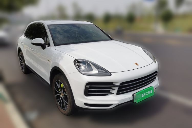 Used Porsche Cayenne E-Hybrid 2021 Cayenne E-Hybrid 2.0T Front Right 45 Deg