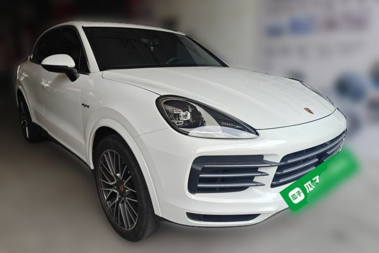 Used Porsche Cayenne E-Hybrid 2021 Cayenne E-Hybrid 2.0T Front Right 45 Deg