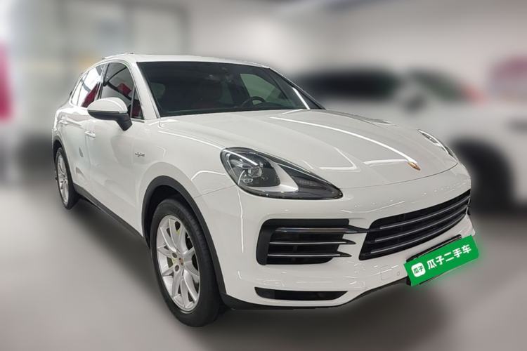 Used Porsche Cayenne E-Hybrid 2021 Cayenne E-Hybrid 2.0T Front Right 45 Deg