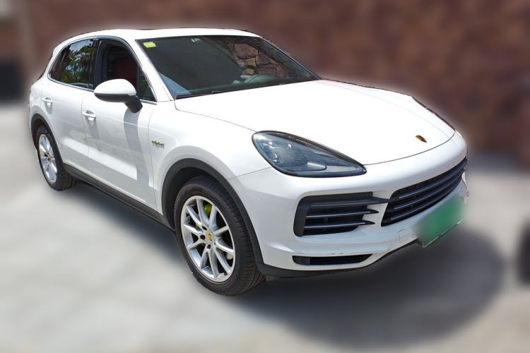 Used Porsche Cayenne E-Hybrid 2021 Cayenne E-Hybrid 2.0T Front Right 45 Deg