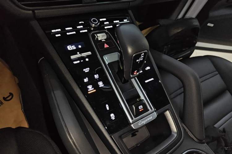 Used Porsche Cayenne E-Hybrid 2021 Cayenne E-Hybrid 2.0T Gear Lever