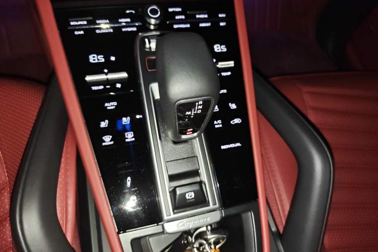 Used Porsche Cayenne E-Hybrid 2021 Cayenne E-Hybrid 2.0T Gear Lever