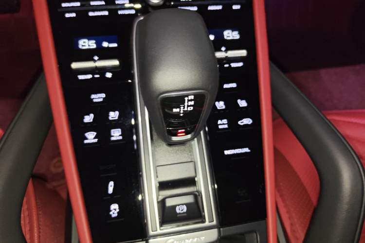 Used Porsche Cayenne E-Hybrid 2021 Cayenne E-Hybrid 2.0T Gear Lever