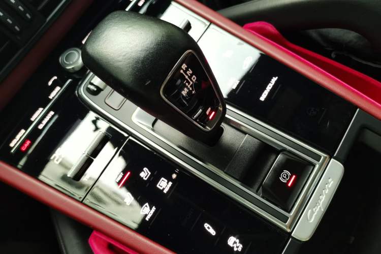 Used Porsche Cayenne E-Hybrid 2021 Cayenne E-Hybrid 2.0T Gear Lever