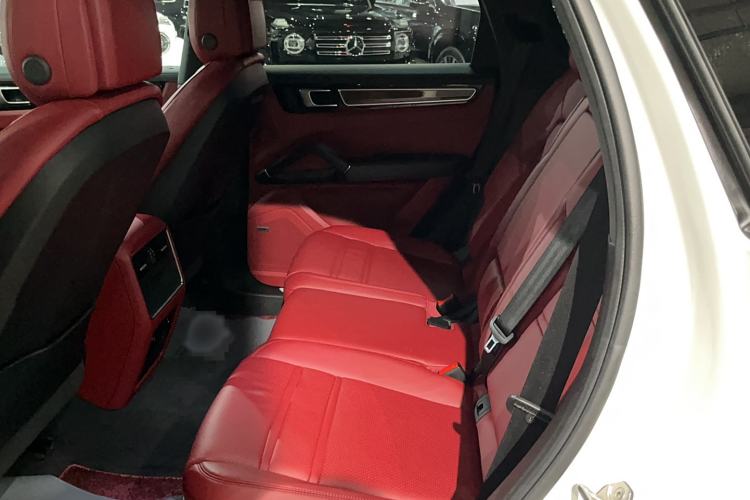Used Porsche Cayenne E-Hybrid 2021 Cayenne E-Hybrid 2.0T Interior 1