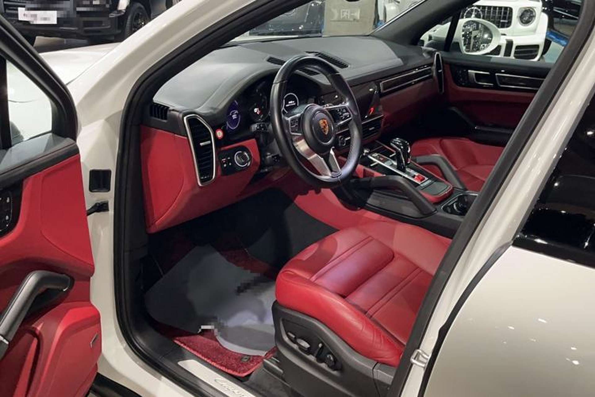Used Porsche Cayenne E-Hybrid 2021 Cayenne E-Hybrid 2.0T Interior 2
