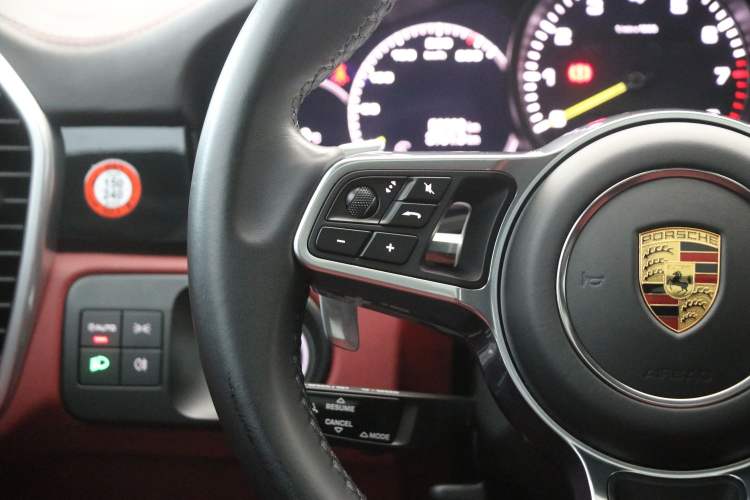 Used Porsche Cayenne E-Hybrid 2021 Cayenne E-Hybrid 2.0T Interior 5