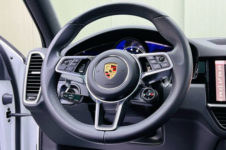 Used Porsche Cayenne E-Hybrid 2021 Cayenne E-Hybrid 2.0T Interior 8