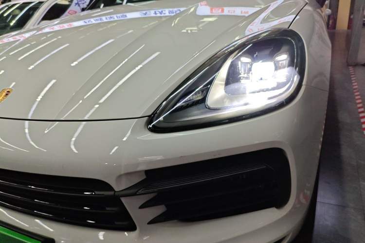 Used Porsche Cayenne E-Hybrid 2021 Cayenne E-Hybrid 2.0T Left Front Headlight