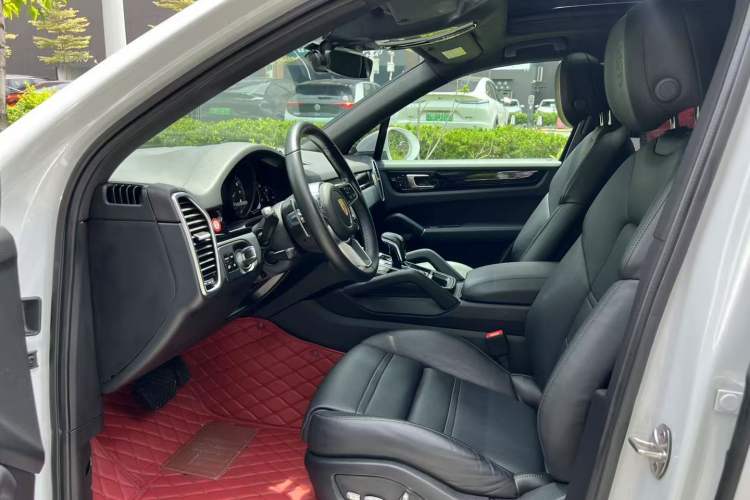 Used Porsche Cayenne E-Hybrid 2021 Cayenne E-Hybrid 2.0T Left Front Seat