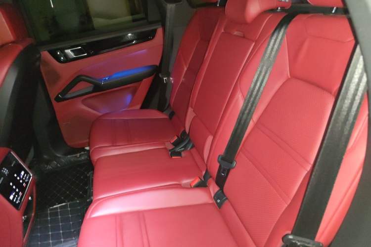 Used Porsche Cayenne E-Hybrid 2021 Cayenne E-Hybrid 2.0T Left Rear Seat