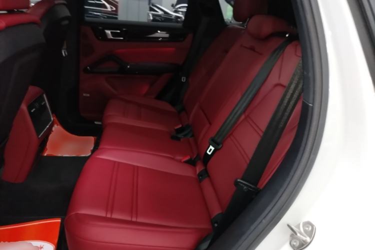 Used Porsche Cayenne E-Hybrid 2021 Cayenne E-Hybrid 2.0T Left Rear Seat