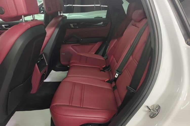 Used Porsche Cayenne E-Hybrid 2021 Cayenne E-Hybrid 2.0T Left Rear Seat