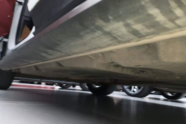 Used Porsche Cayenne E-Hybrid 2021 Cayenne E-Hybrid 2.0T Left Side Sill