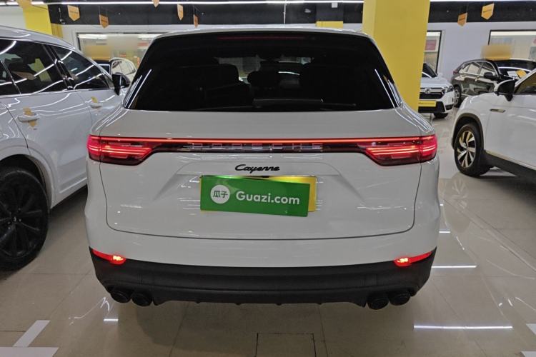 Used Porsche Cayenne E-Hybrid 2021 Cayenne E-Hybrid 2.0T Rear