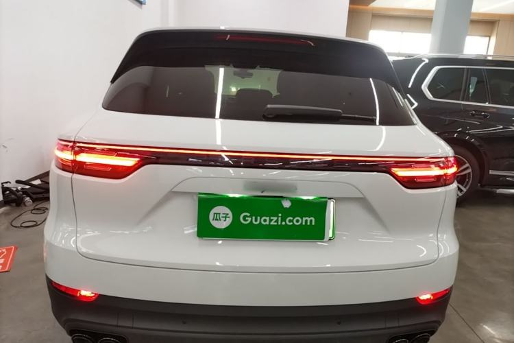 Used Porsche Cayenne E-Hybrid 2021 Cayenne E-Hybrid 2.0T Rear