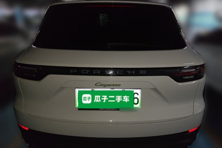 Used Porsche Cayenne E-Hybrid 2021 Cayenne E-Hybrid 2.0T Rear