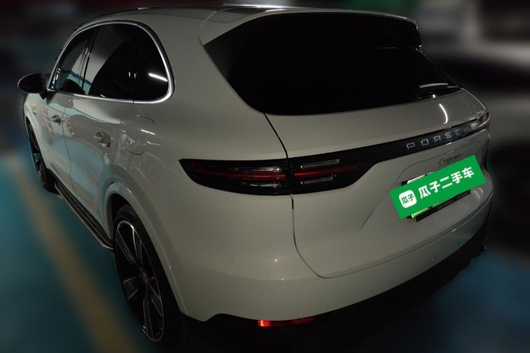 Used Porsche Cayenne E-Hybrid 2021 Cayenne E-Hybrid 2.0T Rear Left 45 Deg