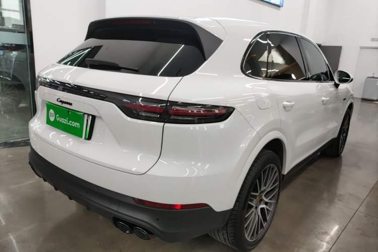 Used Porsche Cayenne E-Hybrid 2021 Cayenne E-Hybrid 2.0T Rear Right 45 Deg