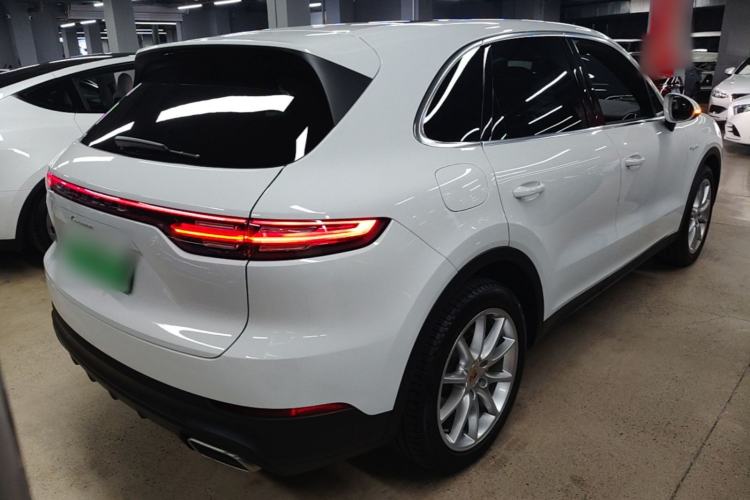 Used Porsche Cayenne E-Hybrid 2021 Cayenne E-Hybrid 2.0T Rear Right 45 Deg