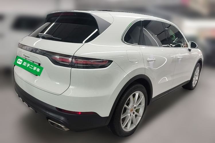 Used Porsche Cayenne E-Hybrid 2021 Cayenne E-Hybrid 2.0T Rear Right 45 Deg