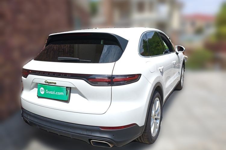 Used Porsche Cayenne E-Hybrid 2021 Cayenne E-Hybrid 2.0T Rear Right 45 Deg