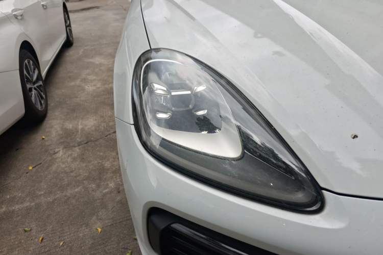 Used Porsche Cayenne E-Hybrid 2021 Cayenne E-Hybrid 2.0T Right Front Headlight